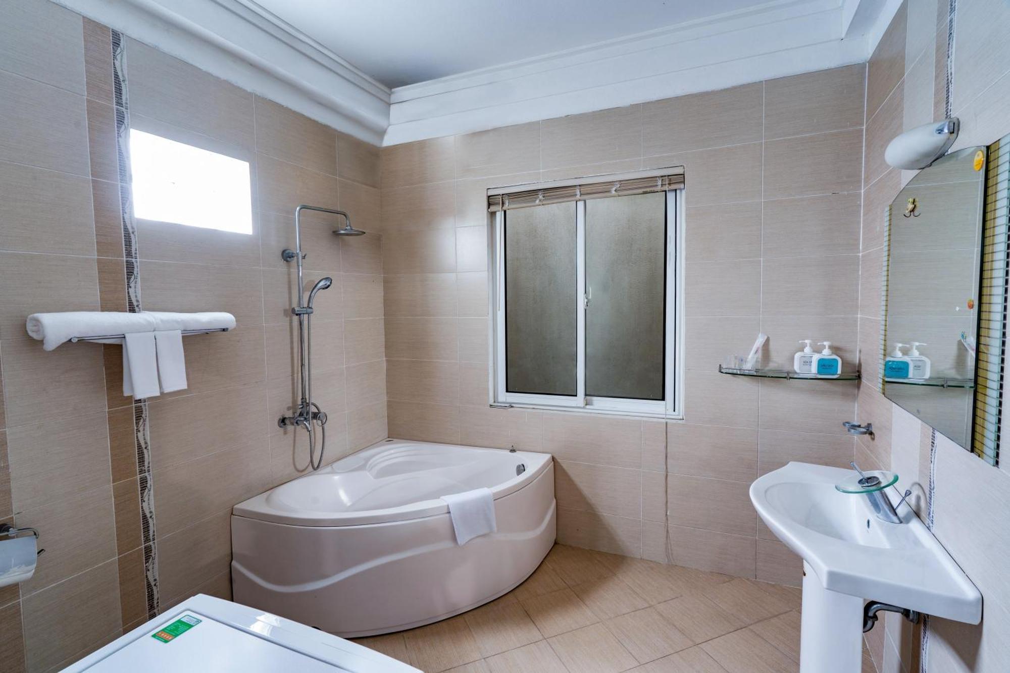An Suites Hanoi Exterior photo